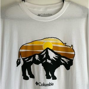 Columbia Men’s or Unisex T-Shirt White Size Large BRAND NEW athletic wear